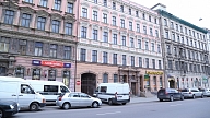 Rīgā remontdarbu dēļ īslaicīgi slēgs satiksmi Merķeļa ielas posmā