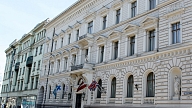 Izsola viesnīcu "Europa Royale Rīga" bijušajā Benjamiņa namā