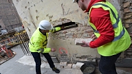 Jaunā Rīgas teātra būvdarbu gaitā liek laika kapsulu ar vēstījumiem nākotnes cilvēkam

