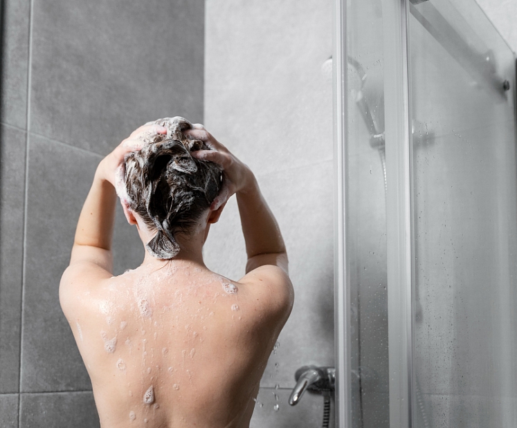 Modernas dušas kabīnes: funkcionalitāte un stils jūsu vannasistabai