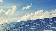 Maijā trīskāršojies saules paneļu saražotās elektroenerģijas apjoms