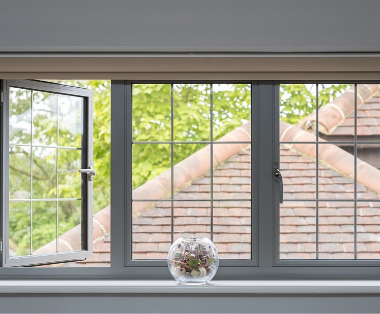 Kam pievērst uzmanību, izvēloties PVC logus?