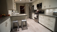 Kā izvēlēties grīdas segumu virtuvei?