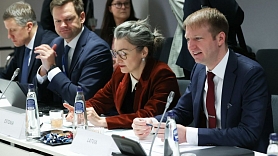 Klimata un enerģētikas ministrs aizvada intensīvas sarunas Enerģētikas ministru padomē Briselē