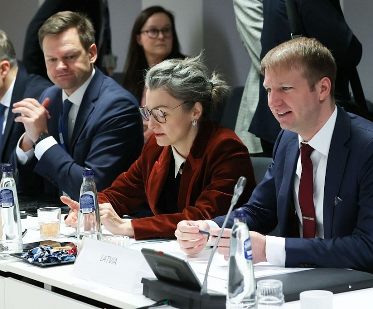 Klimata un enerģētikas ministrs aizvada intensīvas sarunas Enerģētikas ministru padomē Briselē