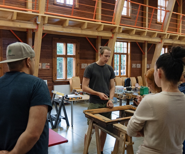 Rīgas vēsturisko ēku īpašniekiem būs iespēja pieteikties bezmaksas koka logu restaurācijas praktiskajām apmācībām