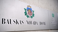 Bauskā lems par pieprasījumu izsludināt ārkārtas situāciju saistībā ar valsts autoceļu ar grants segumu kritisko stāvokli