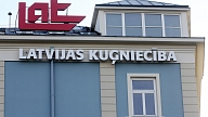 "Latvijas kuģniecība" par 4,2 miljoniem eiro Apvienotajiem Arābu Emirātiem pārdevusi biroja ēku Elizabetes ielā 1