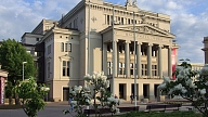 LNOB direktors: No Operas ēkas krīt apmetuma gabali, bet amatpersonas par situāciju neinteresējas