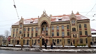 Līdz maijam restaurēs Rīgas 1.slimnīcas vēsturiskos vārtus un žogu