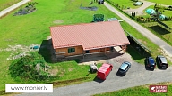 MONIER dakstiņi, BMI Latvija – ciemos pie Šveicaru ģimenes: Pielaiko telpu, māju, dārzu