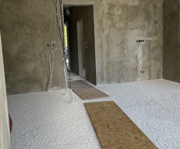 ThermoWhite, EPS un minerālvate: kura ir pareizā grīdas siltināšana?