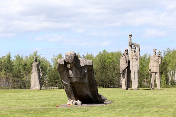 Atklās atjaunoto Salaspils memoriāla ekspozīciju