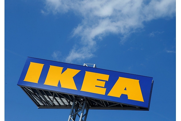 Uzcelts "IKEA Latvija" navigācijas tornis