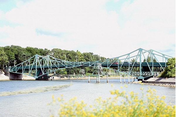Liepājā pēc remontdarbiem satiksmei atvērts tilts uz Karostu