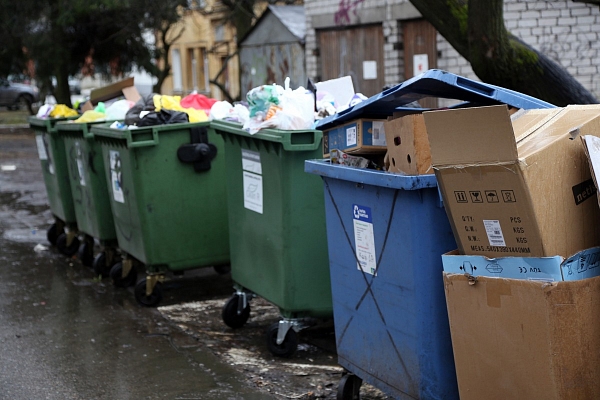 Aptauja: Atkritumu depozīta sistēmas ieviešanu atbalsta teju puse Latvijas iedzīvotāju