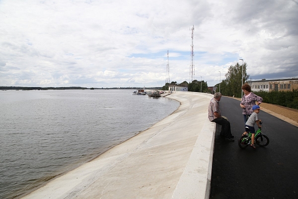 Īslaicīgi pazeminās ūdenslīmeni Rīgas HES ūdenskrātuvē