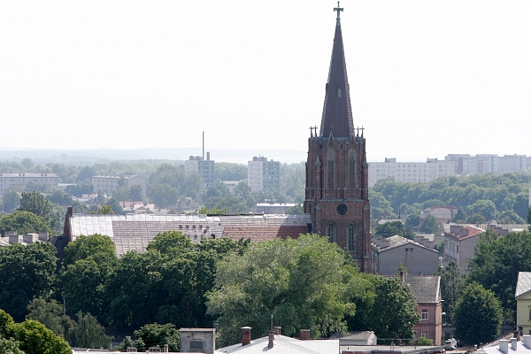 Liepājas Svētās Trīsvienības baznīcas fasādes atjaunošana izmaksās 1,76 miljonus eiro