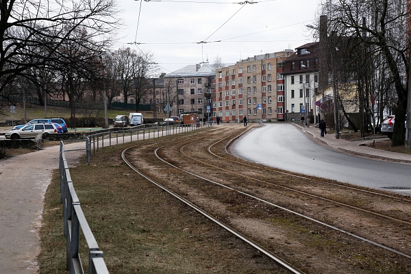 papildināta - Apturēts ES finansējums "Rīgas satiksmes" Skanstes tramvaja līnijas projektā un divos Daugavpilī īstenotajos projektos