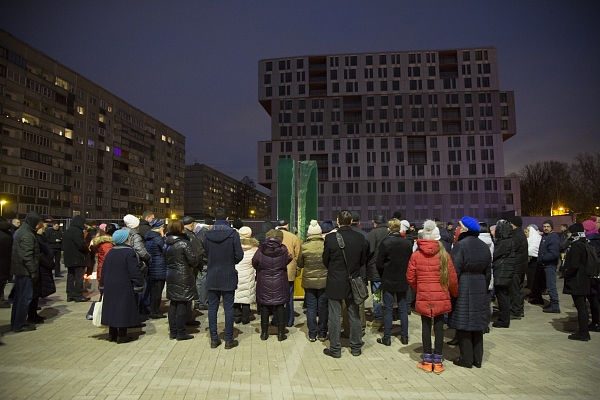 Tiesa turpinās skatīt Zolitūdes traģēdijas krimināllietu