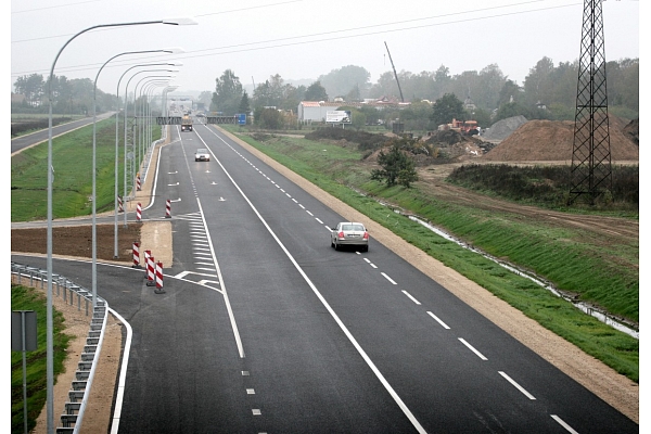 "Latvijas valsts ceļi": 64,1% galveno valsts autoceļu ir labā un teicamā stāvoklī