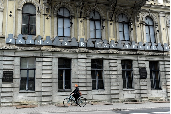 papildināta - "Valsts nekustamie īpašumi" vienpusēji pārņems Jaunā Rīgas teātra būvlaukumu