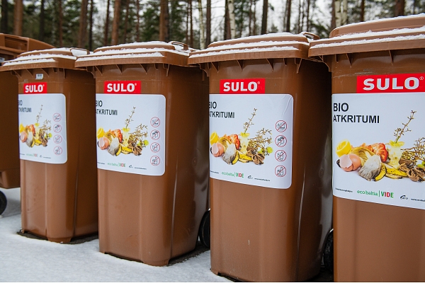 Rīdziniekiem nodrošina vairākas iespējas bioloģisko atkritumu šķirošanai