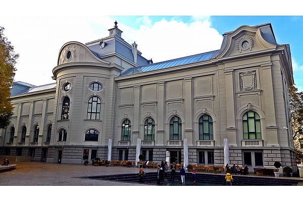 Neobarokālais stils arhitektūrā: Vēsture un mūsdienās izcilākie piemēri Latvijā
