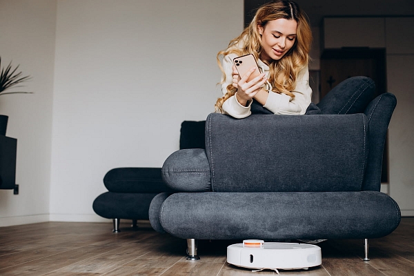 Kā izvēlēties robotu putekļu sūcēju ikdienas uzkopšanas rutīnas optimizēšanai