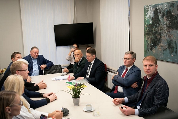 Latgales pašvaldību vadītāji: Atslēdzoties no BRELL elektroapgādes loka, iedzīvotājiem nav pieņemams elektroenerģijas cenu kāpums