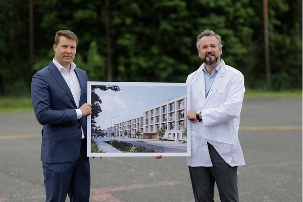 Austrumu slimnīca un UPB paraksta līgumu par jaunā Plaušu veselības un infekciju slimību korpusa būvniecību