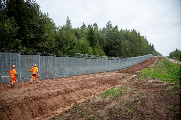 VNĪ:  Atmežošana kavē patstāvīgā žoga uz Latvijas – Baltkrievijas robežas izbūves tempu kāpināšanu