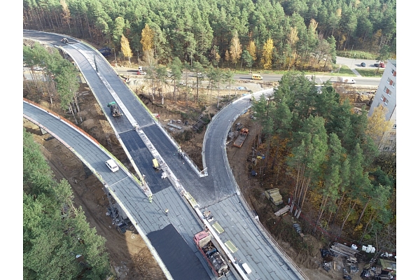 Satiksmes pārvadā Rīga – Skulte noslēdzas apjomīga laidumu konstrukciju betonēšana