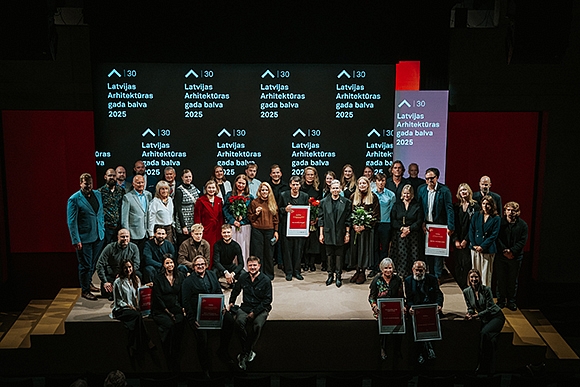 Latvijas Arhitektūras gada balvas 2025 Grand Prix saņem koka bērnudārzs Salaspilī 