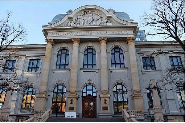 FOTO: Arhitektūras lielo gada balvu saņem Latvijas Nacionālais mākslas muzejs