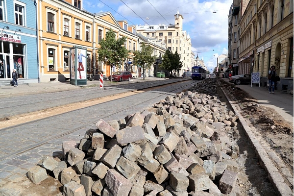 Sākts kriminālprocess saistībā ar Rīgas domes iepirkumu par Barona ielas remontu