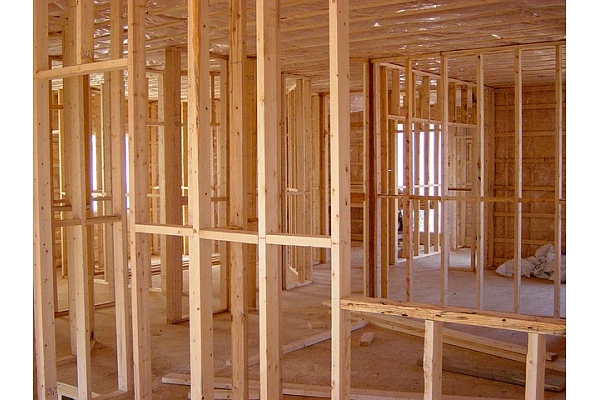 Deviņos mēnešos izsniedz par 5,7% mazāk būvatļauju jaunu māju būvniecībai