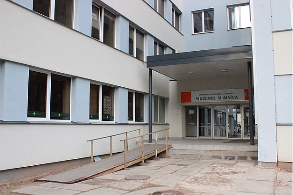 Vidzemes slimnīca plāno veikt remontdarbus Bērnu slimību nodaļā