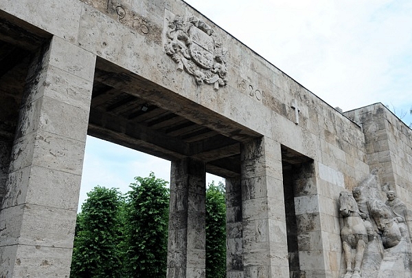 Valdība atbalsta 12 300 eiro piešķiršanu Rīgas Brāļu kapu ansambļa restaurācijai