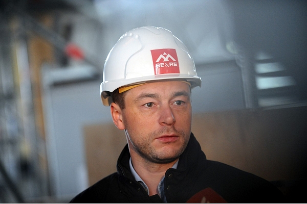 Tiesa izbeidz tiesvedību būvnieka 
