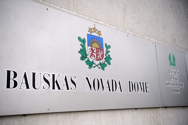 Bauskā lems par pieprasījumu izsludināt ārkārtas situāciju saistībā ar valsts autoceļu ar grants segumu kritisko stāvokli