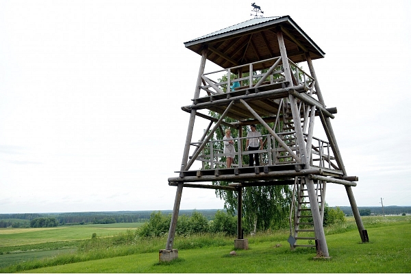 Vecpiebalgā Brežģa kalnā cels skatu torni