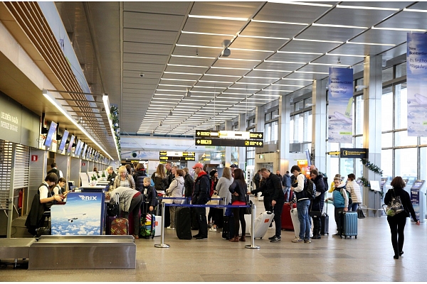 Lidostas "Rīga" pasažieru terminālī ierīkota moderna sistēma Būvniecības, un interjera portāls abc.lv
