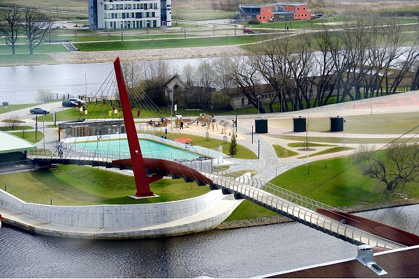 Atkārtotās izsolēs nemaina zemesgabalu sākumcenas atrakciju un kafejnīcu ierīkošanai Jelgavā