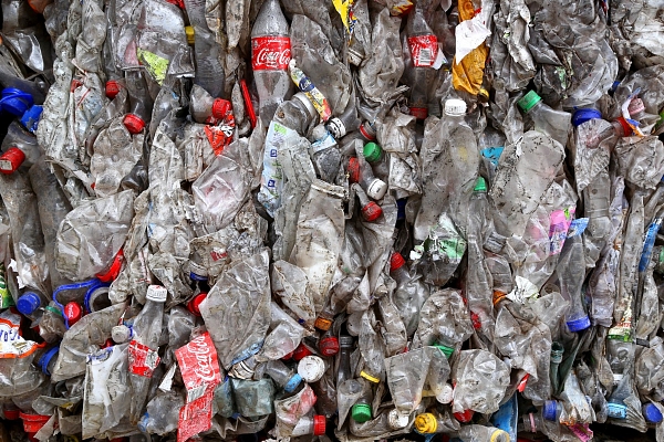 Atkritumu poligonā "Pentuļi" "iestrēguši" pārstrādei ievestie 12 000 tonnu atkritumu no Lielbritānijas
