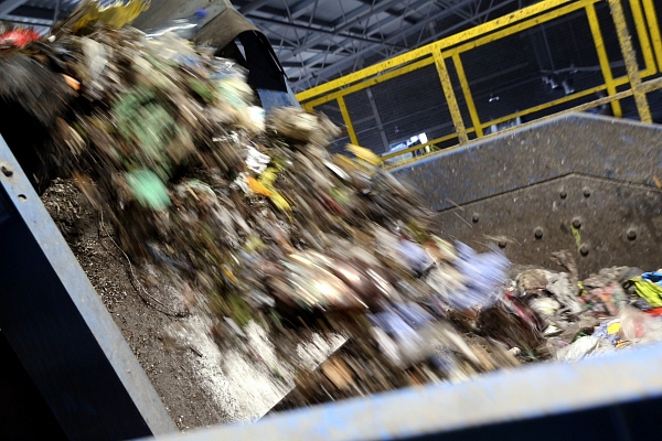 Rīgā plāno izveidot četrus jaunus atkritumu savākšanas un šķirošanas laukumus