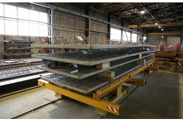Rēzeknē sešus miljonus eiro vērtajā rūpniecības kompleksā sākusies metāla konstrukciju montāža
