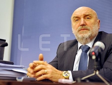 Finansējums un programma uzņēmējdarbības atbalstam