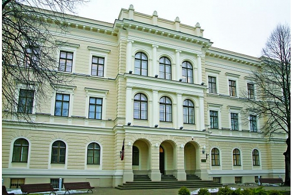 Rīgas 2. ģimnāzijas ēkas renovācija un restaurācija