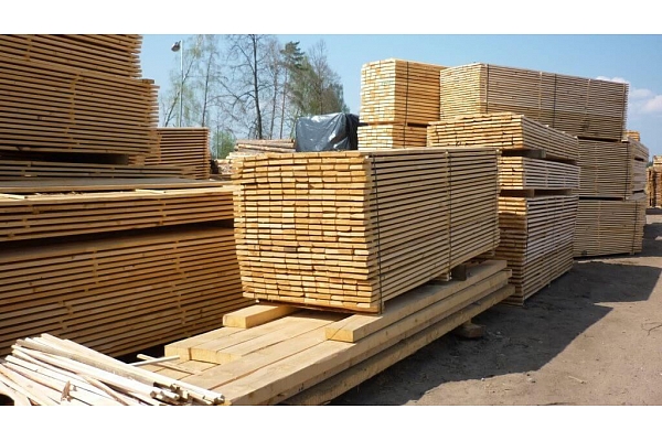 Zāģmateriāli – daudzpusīgi risinājumi mūsdienīgai būvniecībai